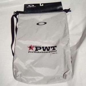Oakley crestible dry bag PWT